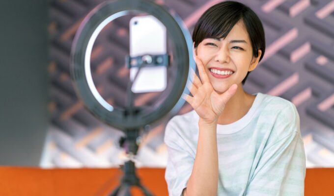 チャットレディ必見！カメラ設定を変えるだけで稼げる！高画質配信のための完全ガイド